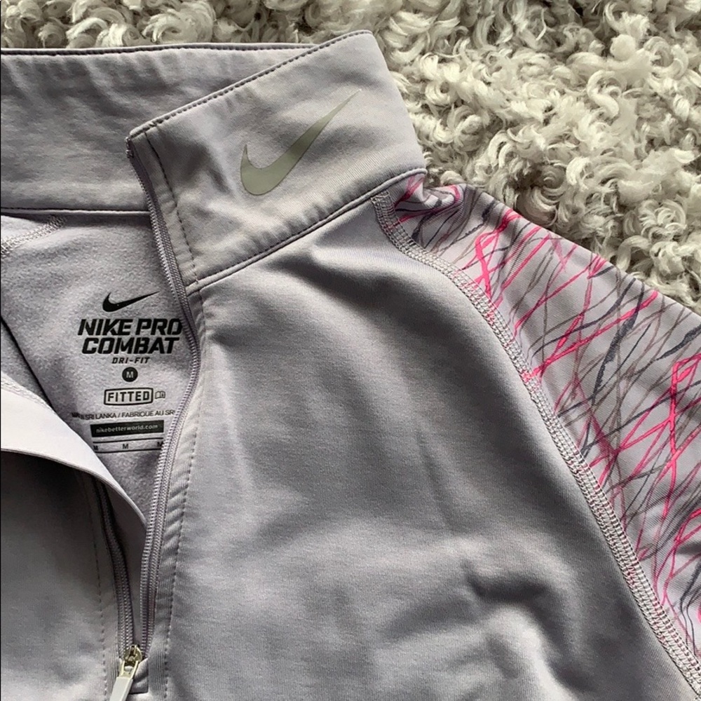 Women’s Nike pullover size medium
